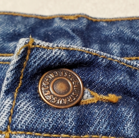 VINTAGE Levi's 505 Orange Tab Dark Wash Stone Wash Regular Fit Straight Leg Jean - Picture 9 of 11